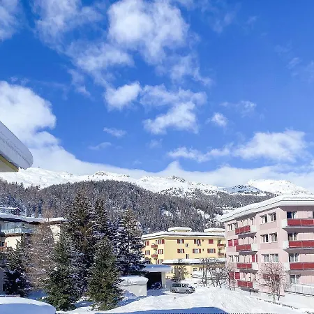 Apartment Zentrale In Mit Großem Balkon St. Moritz