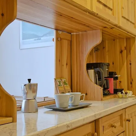 Zentrale In Mit Großem Balkon